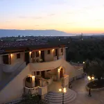 Il Giardino Szálloda Foce Varano