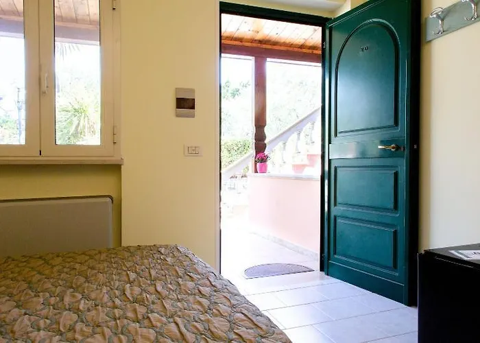 מלון Il Giardino פוצ'ה ואראנו