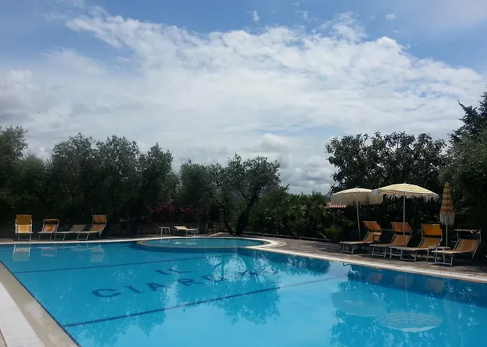 Il Giardino 3* פוצ'ה ואראנו